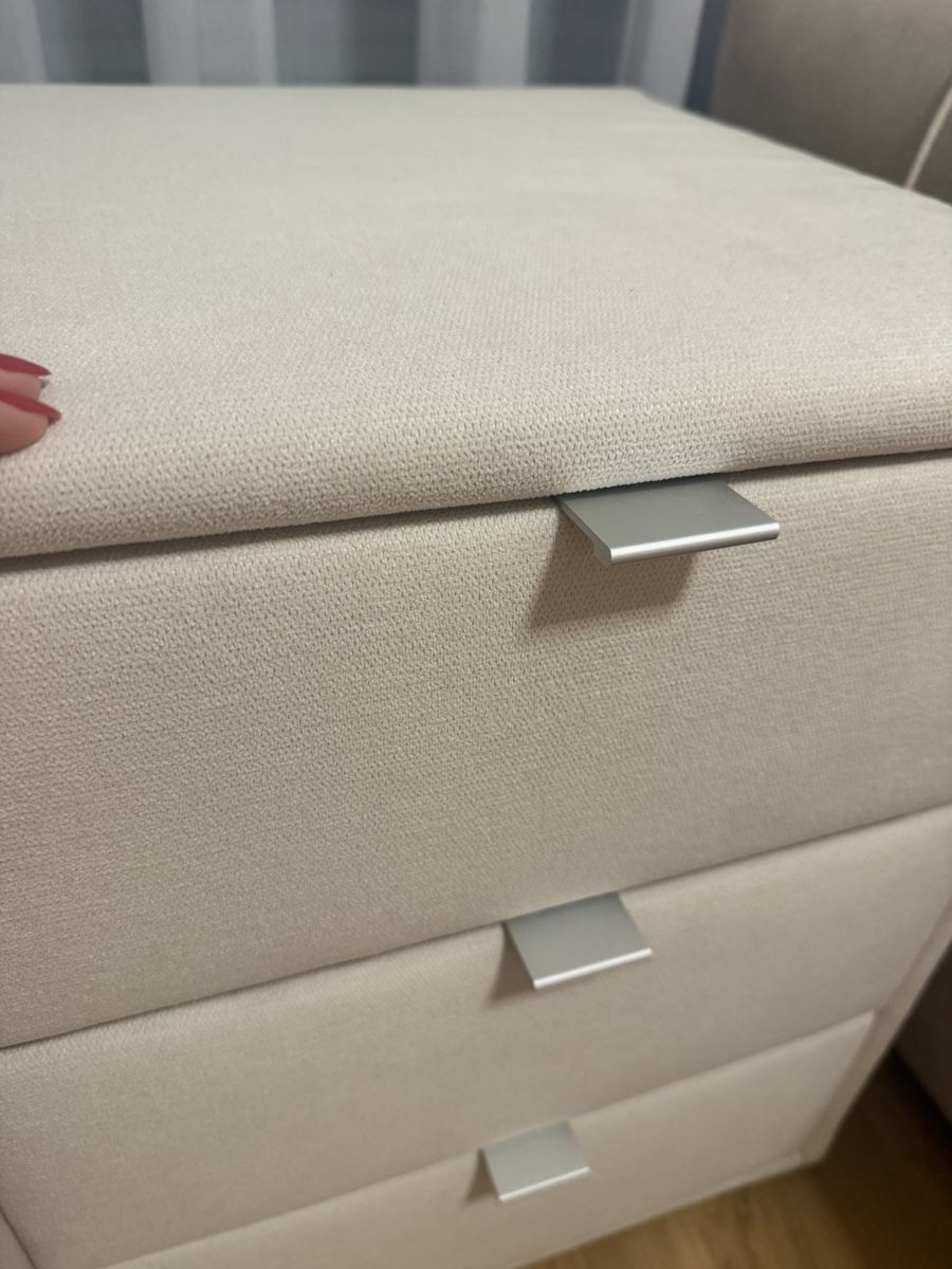 Comodini: 2 Nachttisch, Stoff, Creme – Usato da Kriens venduto da Asantos3 4