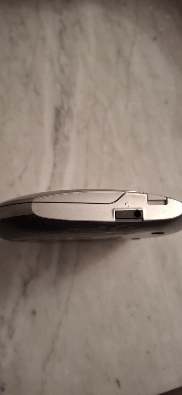 Sony Lettore multimediale portatile: Sony Walkman CD Player ESP Max D-E340  – Usato da Wichtrach venduto da Sunneblueme7 3