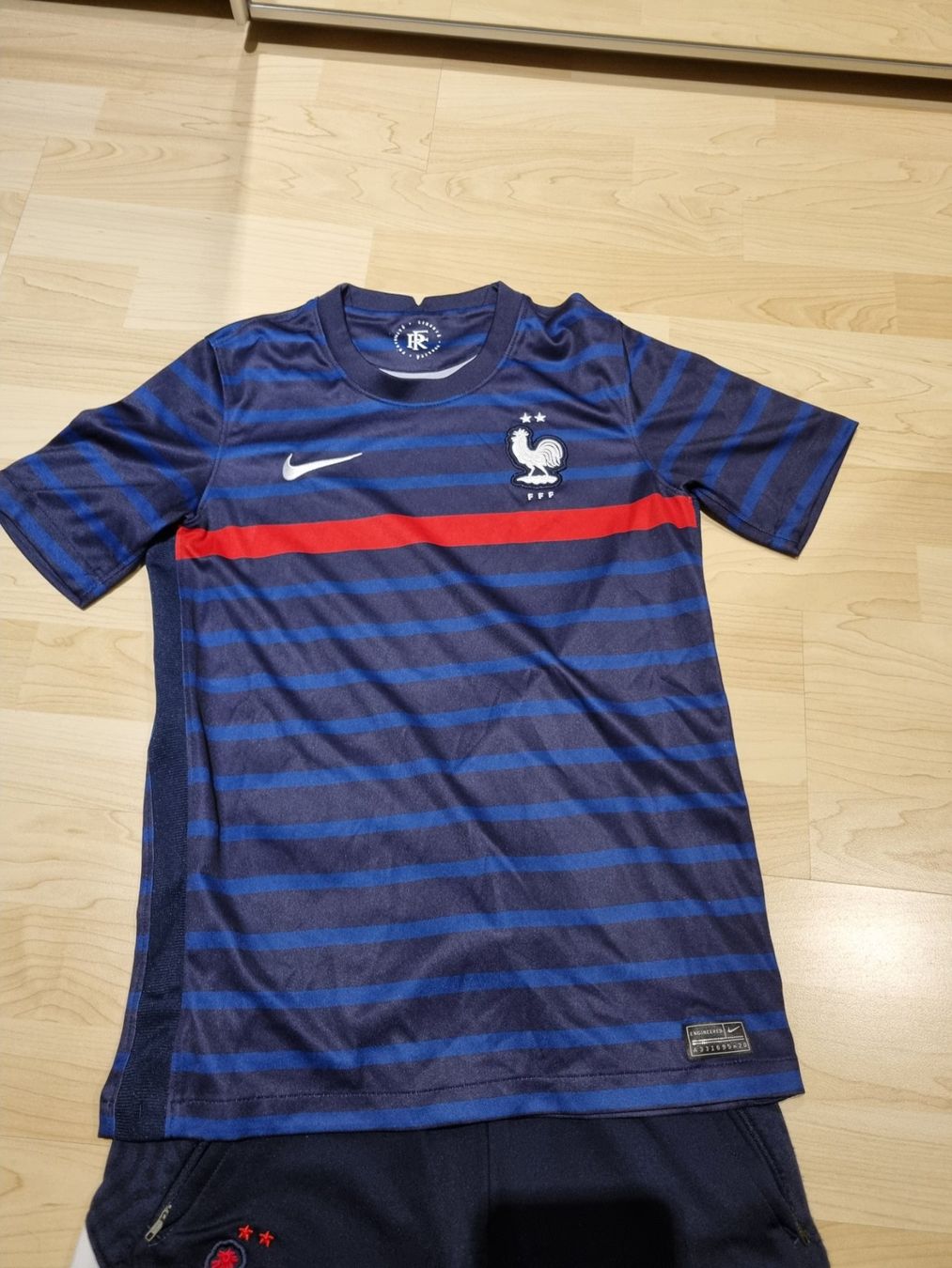 Nike Leibchen & Hosen: Nike Frankreich Trikot und Trainer – Gebraucht aus Würenlos von Nigginiggi 3