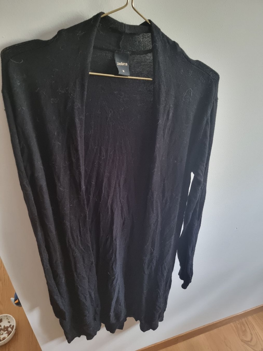 Zebra Giacche: Schwarze Strickjacke Lang – Usato da Altstätten SG venduto da melii._.98