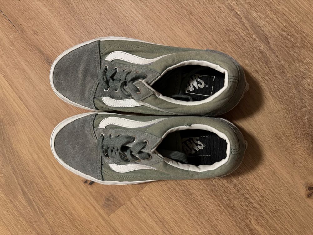 Vans Scarpe da uomo: Coole Vans Old Skool Sneaker in Khaki-Grau, Top Zustand! – Usato da Weesen venduto da bbueb