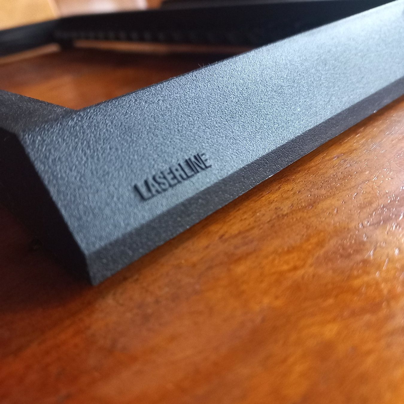 Wandhalterungen: 2x vintage Laserline CD Halter – Gebraucht aus Niederhelfenschwil von pyr_n8bb