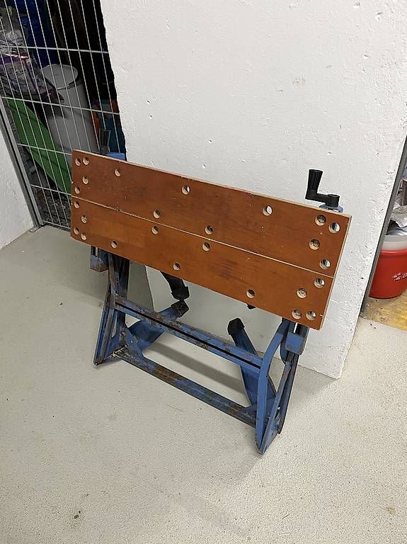 Banchi da lavoro: Black & Decker Workmate - mobile Werkbank – Usato da Bern venduto da J83 1