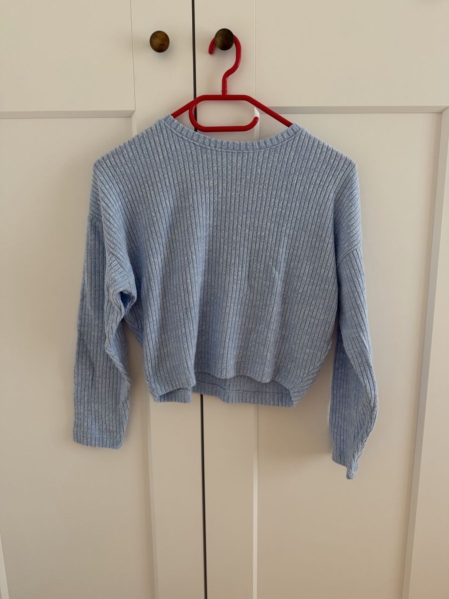 H&M Pulls et sweat-shirts: Hellblauer Pulli  – D'occasion à Wil SG par fam_r6xv