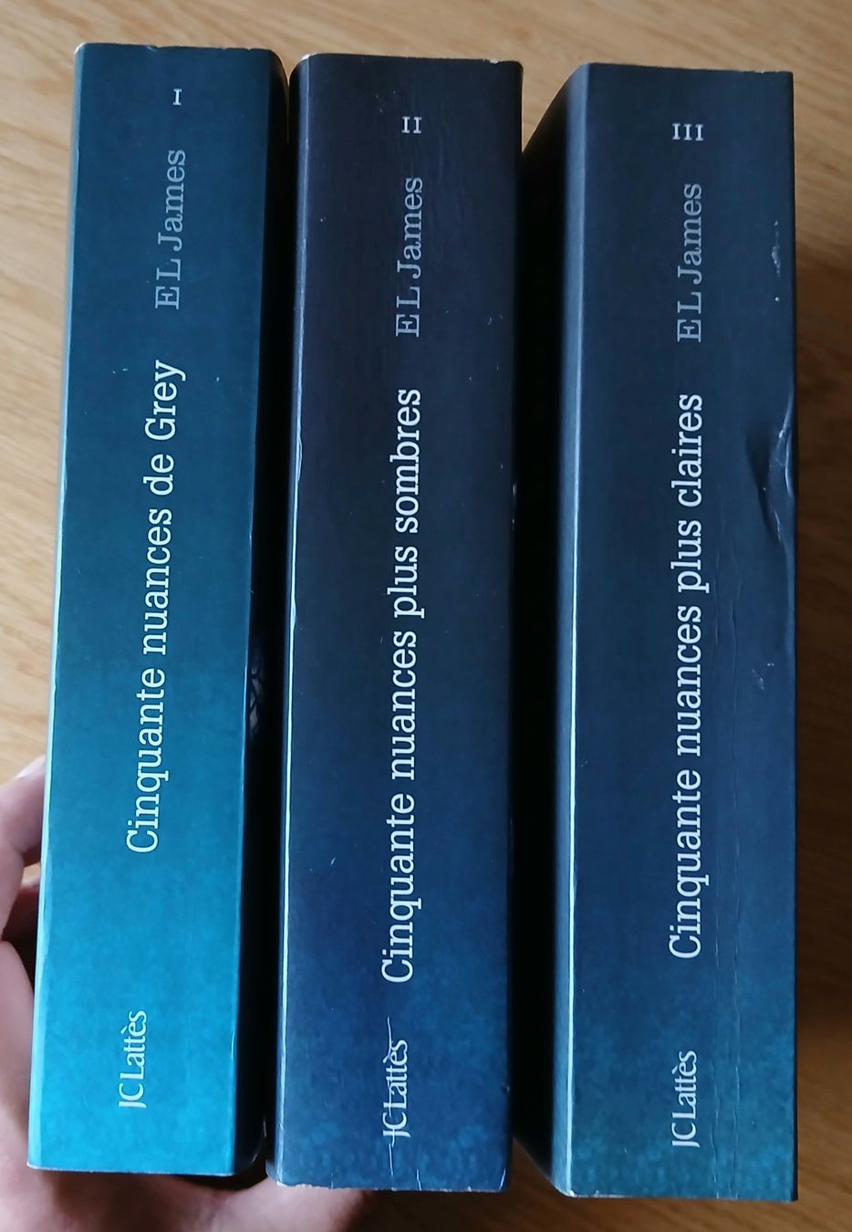 Libri: Trilogie Cinquante Nuances d'EL James – Usato da Sciernes-d'Albeuve venduto da Dojo004 2