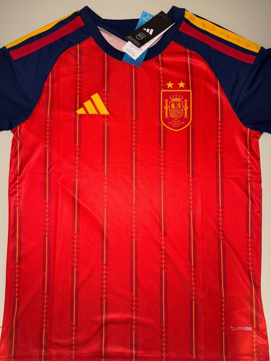 Canottiere & Pantaloni: Spanien Trikot Grösse S & M – Nuovo e nell'imballaggio originale da Biel/Bienne venduto da Jrsy_pha