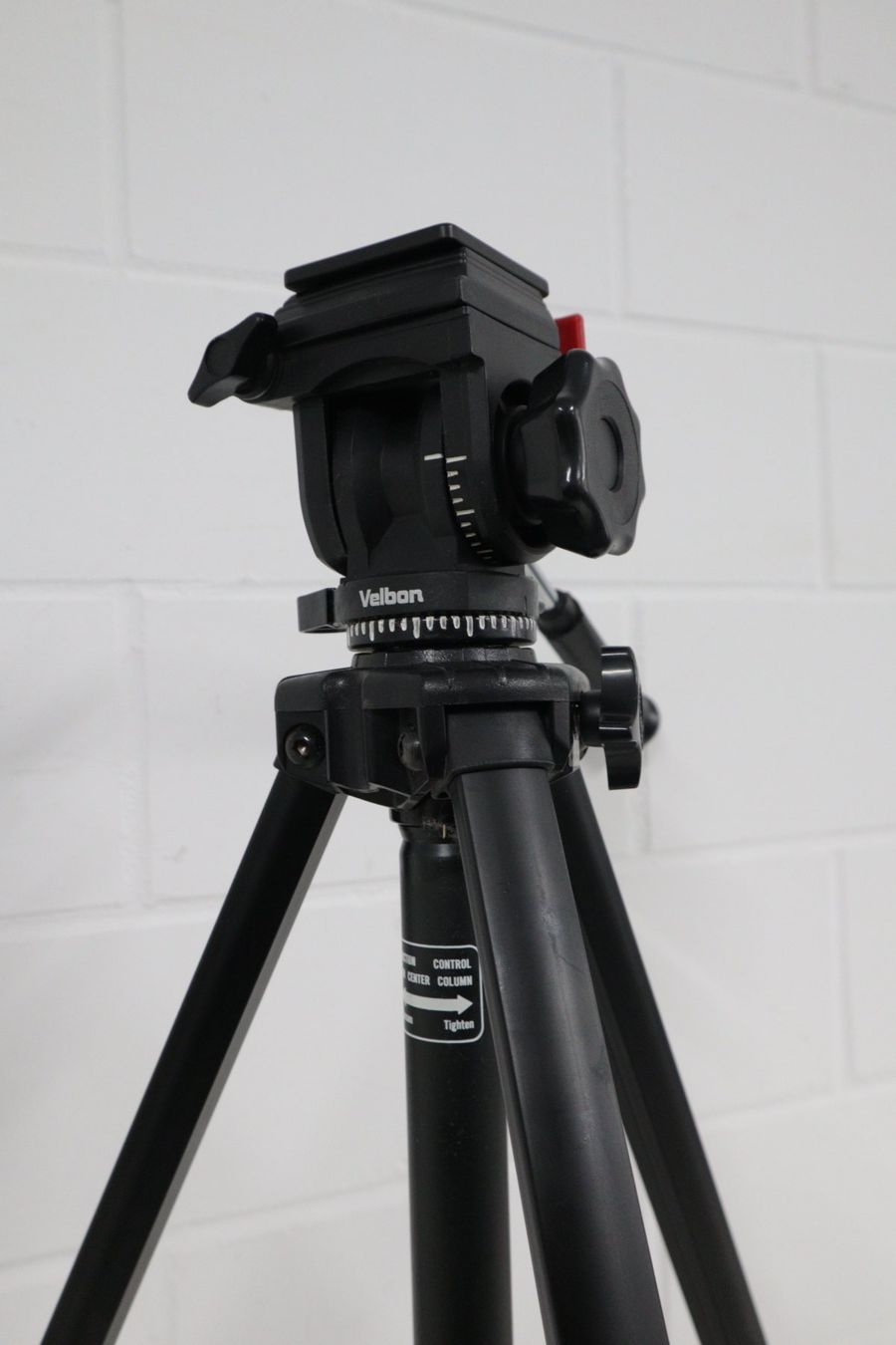 Velbon Treppiedi & Teste: Velbon S-600 Kamera Stativ – Usato da Volketswil venduto da brockipfannenstil 3