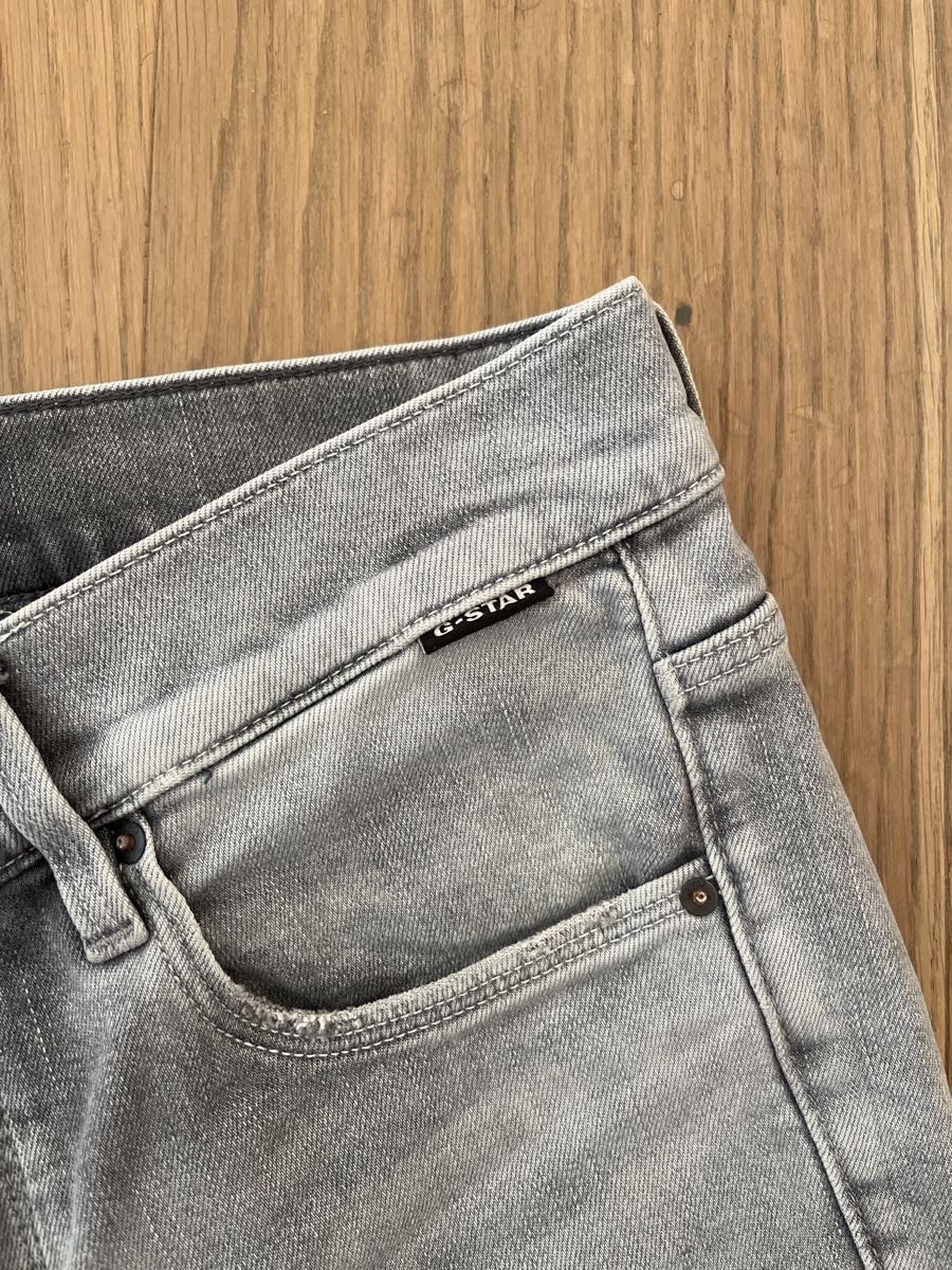 G-Star Jeans: Flare Jeans G-Star Raw – Nuovo (secondo la descrizione) da Killwangen venduto da 2001wein 1