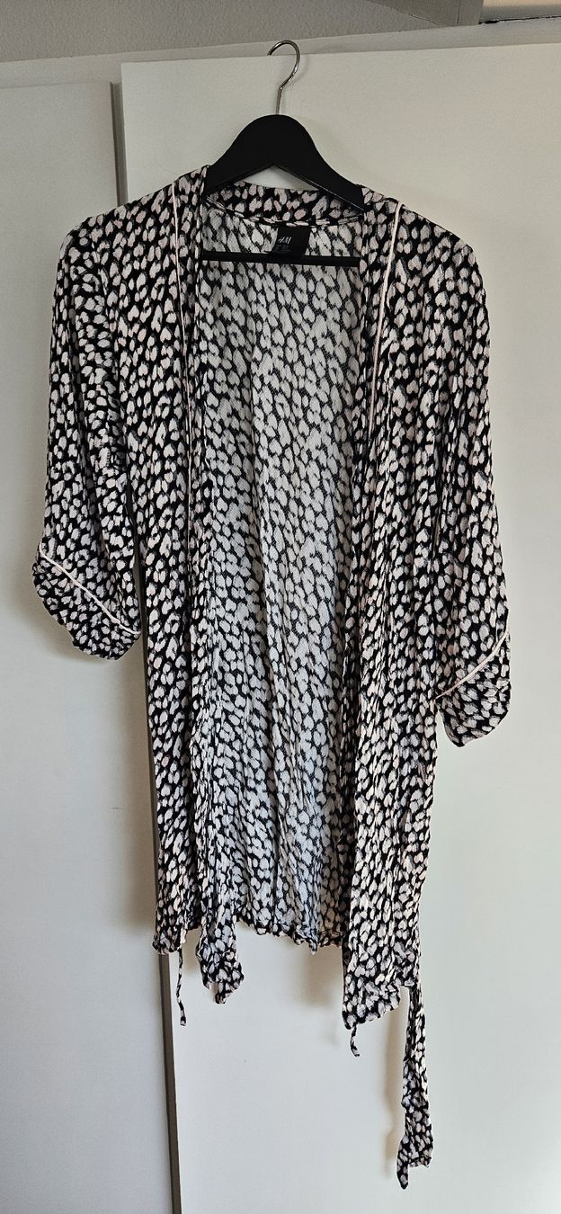 H&M Accappatoi: Bademantel H&M, Leopard-Muster – Usato da Rombach venduto da ThriftBetter
