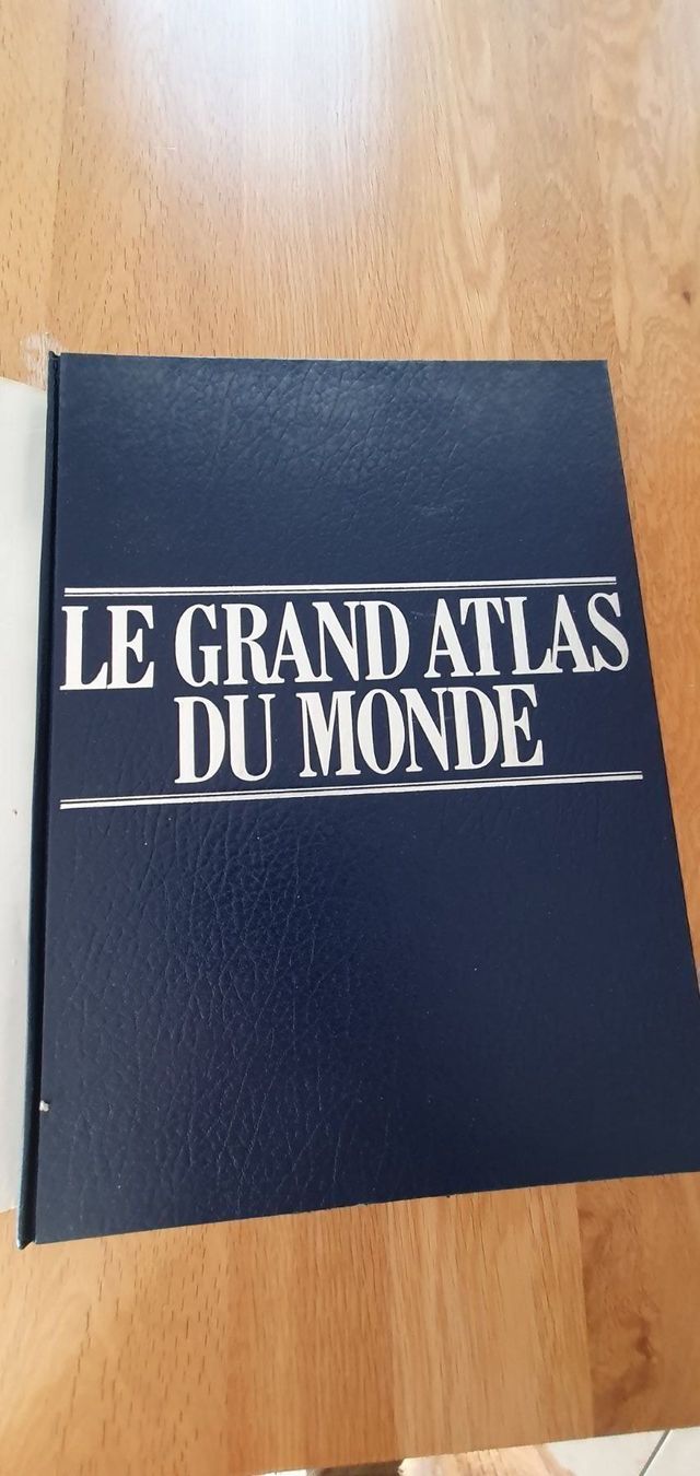 Libri: Le grand atlas du monde – Usato da Moutier venduto da gvmv 1