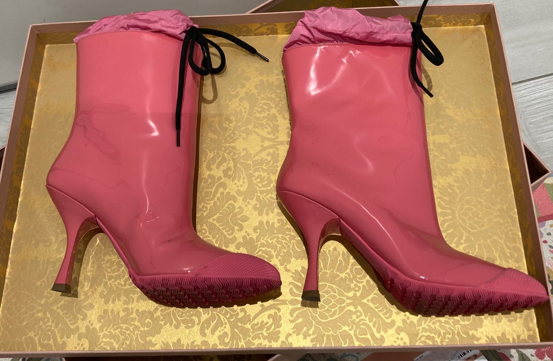 Miu Miu Scarpe da donna: Miu Miu stivali n.35/36 – Usato da Paradiso venduto da Kayakara 6