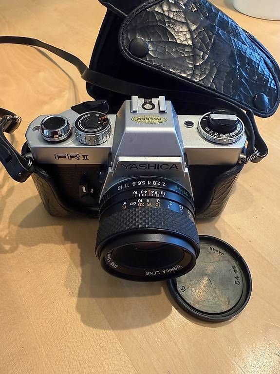 Kamera: Klassische Yashica FR II Spiegelreflexkamera – Gebraucht aus Dietikon von Vanessabr