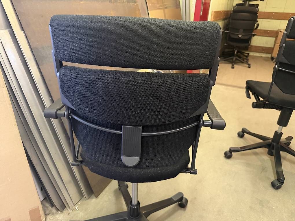 Giroflex Sedie: Giroflex Werkstattstuhl mit oder ohne Armlehne – Usato da Necker venduto da liq24 5