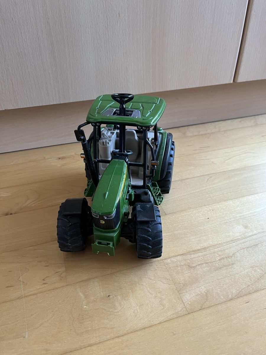 Bruder Spielzeuge: John Deere Traktor Spielzeug, Bruder – Gebraucht aus Bottenwil von Guguseli014 1