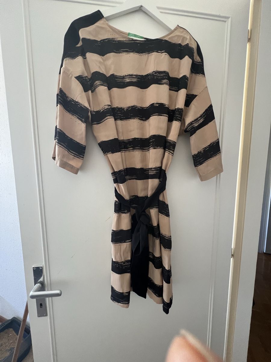 Benetton Vestiti: Robe beige et noir, Benetton  – Nuovo (secondo la descrizione) da Onex venduto da mirza02 1