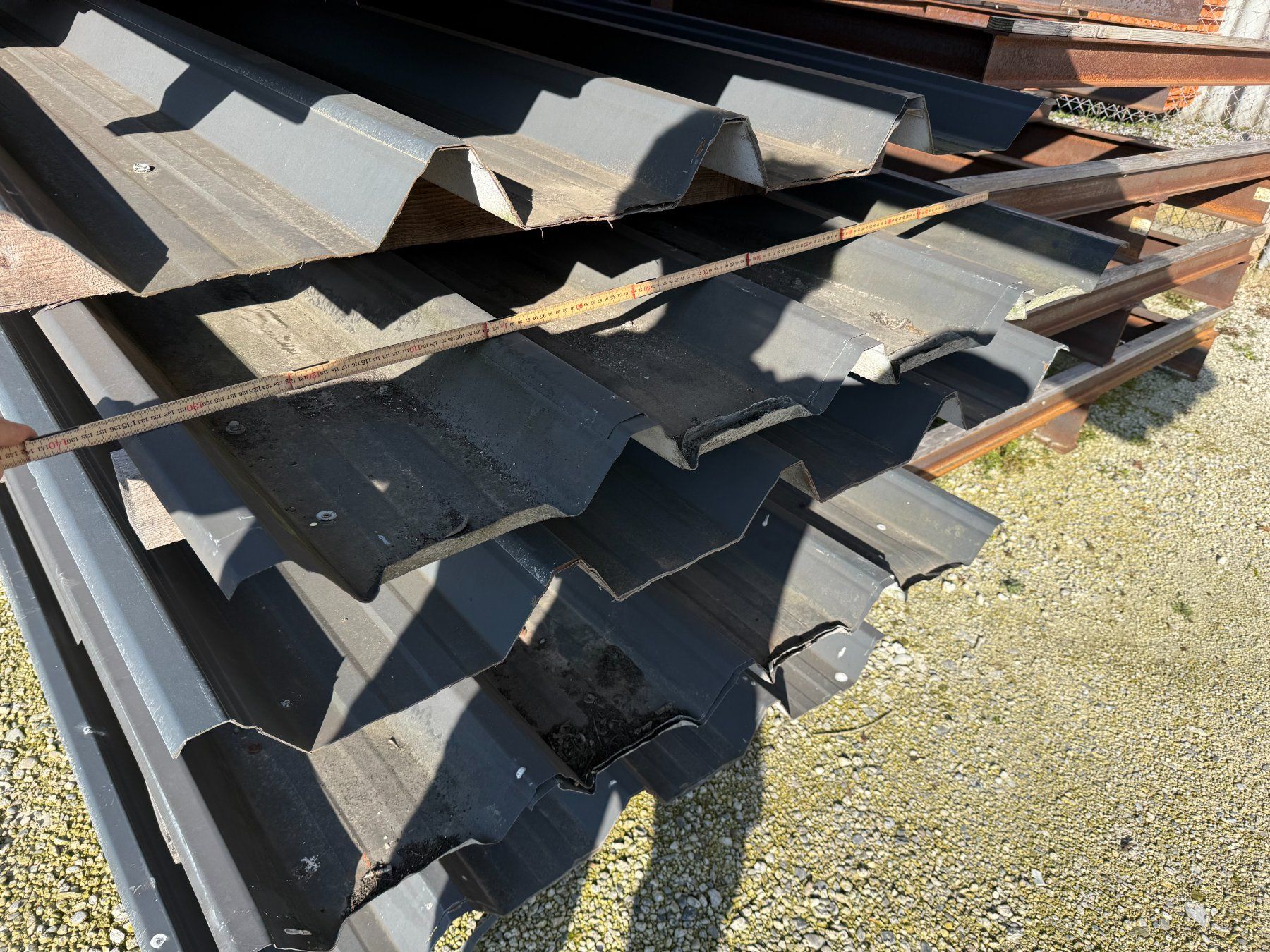 Sonstige Baumaterialien: Profilblech: Metall-Dach zum Holz abdecken – Gebraucht aus Arbon von Vollgas_78 2