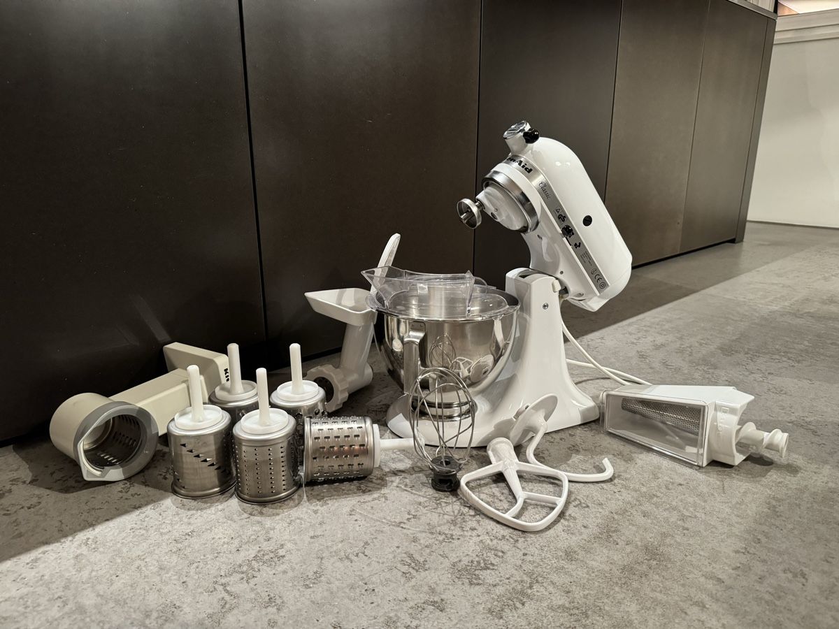 Kitchenaid Elettrodomestici da cucina: KitchenAid Classic mit Zubehör, Top! – Usato da Heerbrugg venduto da Heaven09 4
