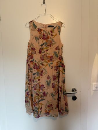 Esprit; SOMMERKLEID MIT BLUMENMUSTER