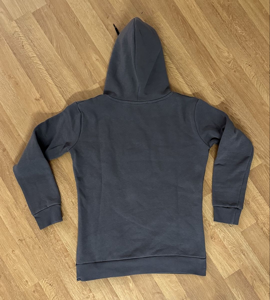 Smilodox Maglioni & Felpe: Grauer Kapuzenpullover von smilodox , Top Zustand – Nuovo (secondo la descrizione) da Winterthur venduto da .corina.00. 2