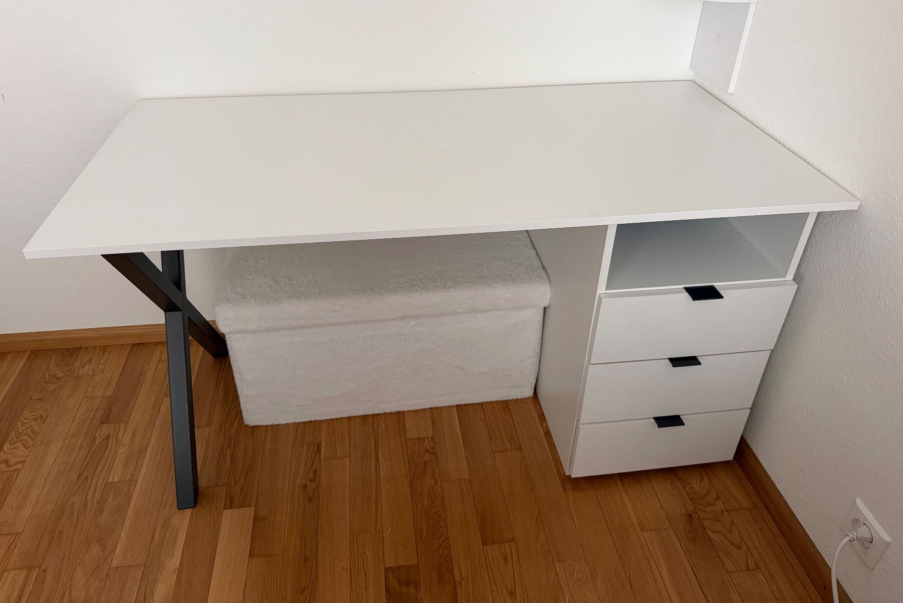 Scrivanie: Schreibtisch – Usato da Basel venduto da elm_gb97