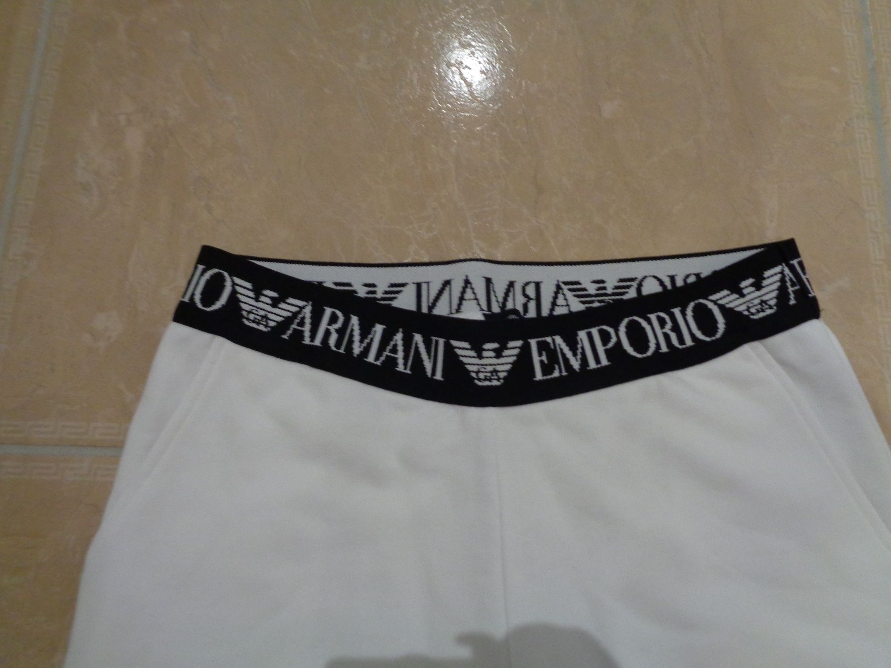 Pantaloni: Armani neue Sweatshirthose, 12j 152 – Nuovo (secondo la descrizione) da Klingnau venduto da Markus14 1