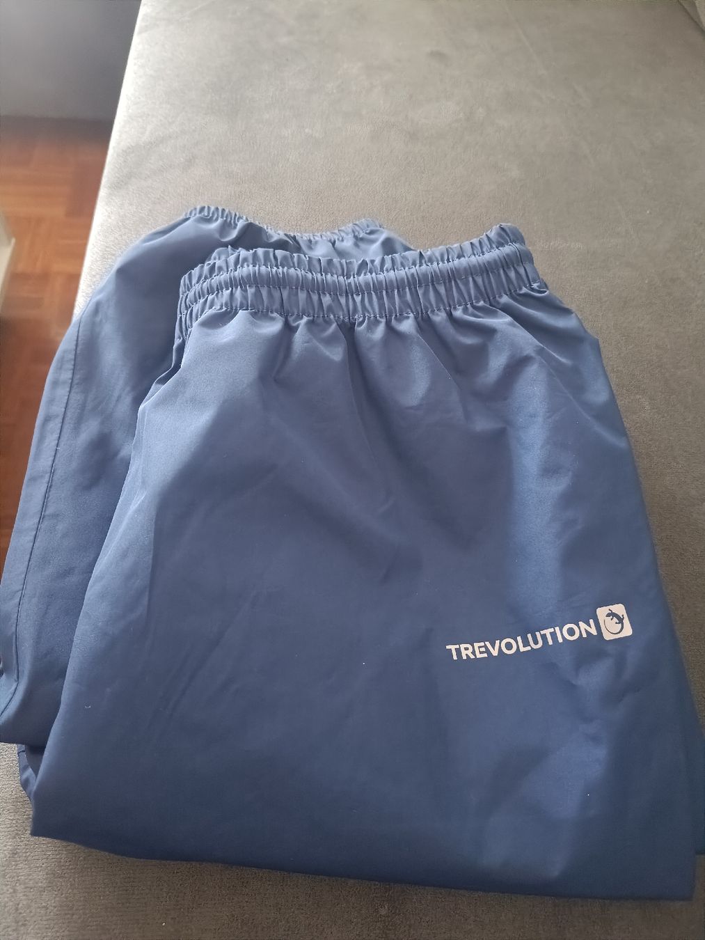 Pantaloni: blaue Regenhose Größe 164 – Usato da Allschwil venduto da ayt_m7xq