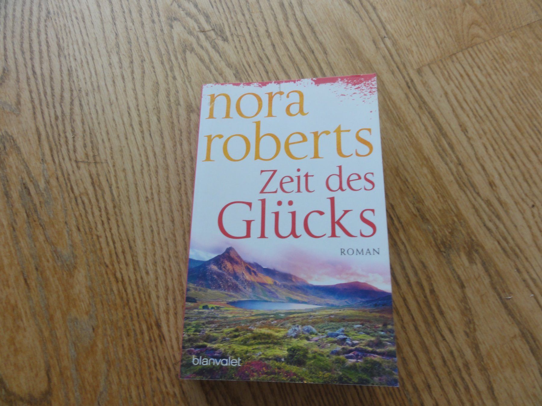 Libri: Nora Roberts: Zeiten des Glücks – Usato da Riedholz venduto da Taweva
