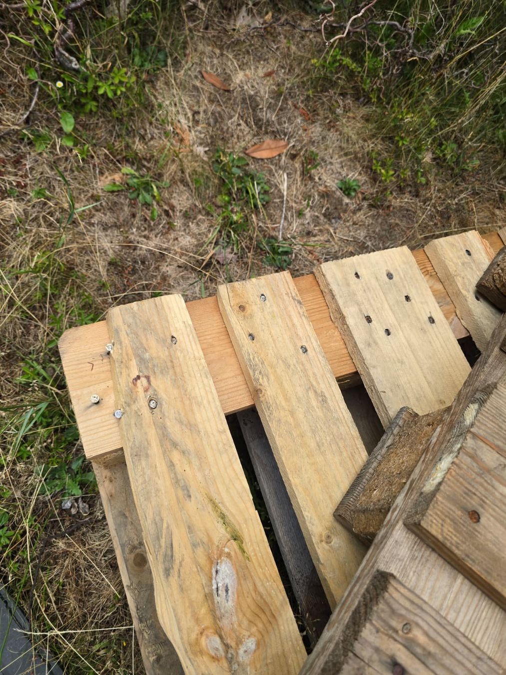 Palettes: 2 gebrauchte Holzpaletten / EPAL – D'occasion à Wiedlisbach par Philippe123 3