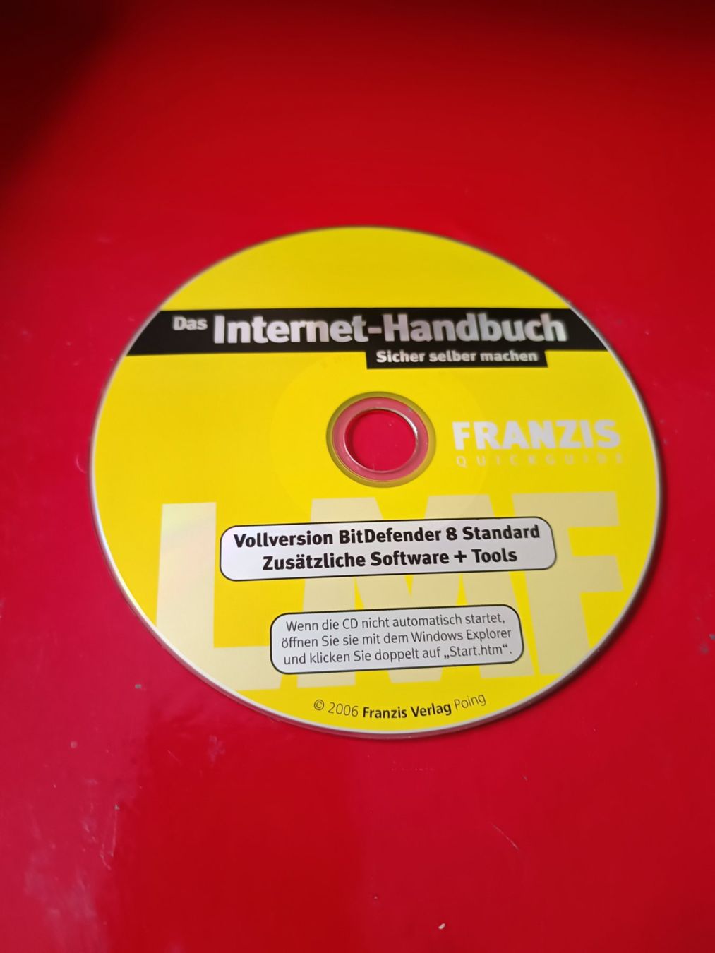 Bücher: 1 INTERNETHANDBUCH inklusiv Vollversion BITDEFENDER 8 fast – Gebraucht aus Glis von MYS-Wallis2020 6