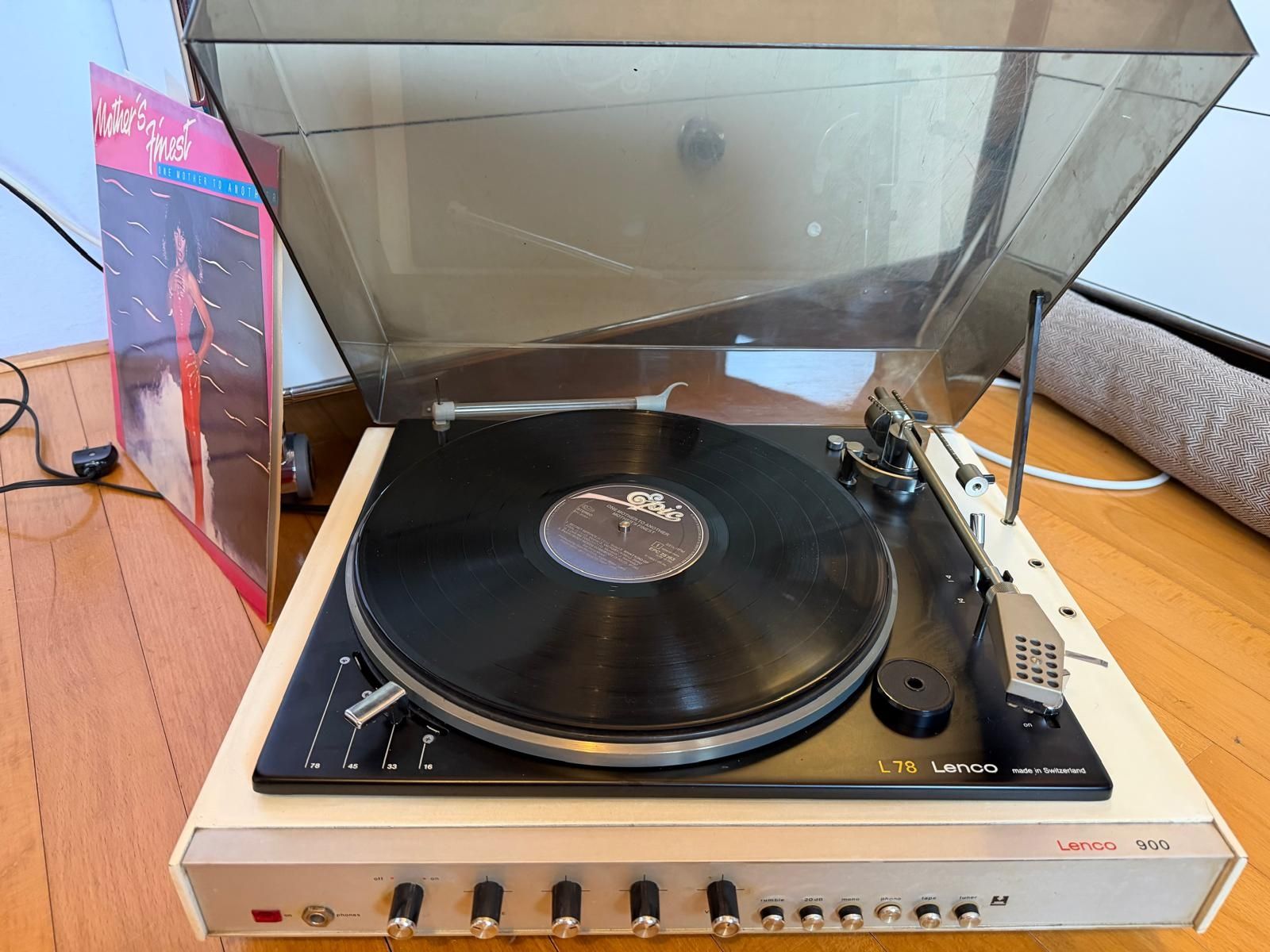 Lenco Giradischi: Lenco 900  Schallplattenspieler – Usato da Uerikon venduto da Ari4711 1
