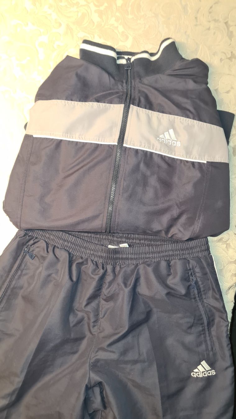 Adidas Completi: Adidas Trainer Anzug gr 42-44 – Usato da Nebikon venduto da Draga25 3
