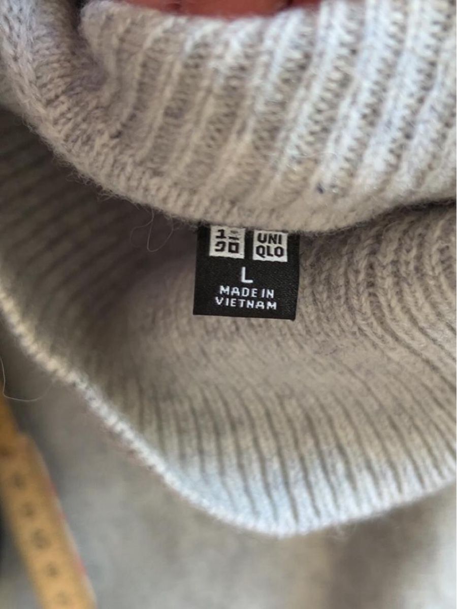 Uniqlo Maglioni & Felpe: 3er Pack Uniqlo Rollkragenpullover (schwarz, creme, grau) – Nuovo (secondo la descrizione) da St. Gallen venduto da ome_g8v2 4