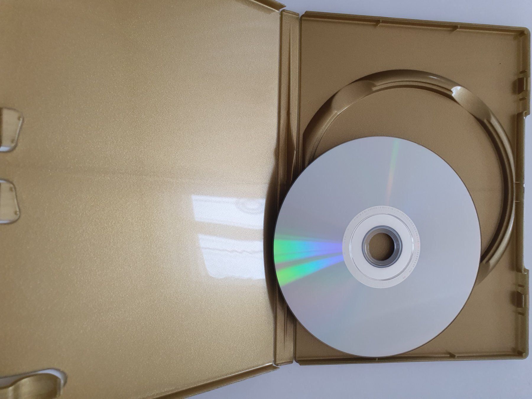 Tutti i DVDs: Hellboy 2 - die goldene Armee DVD – Usato da Oberdorf BL venduto da BaldenEagle 2
