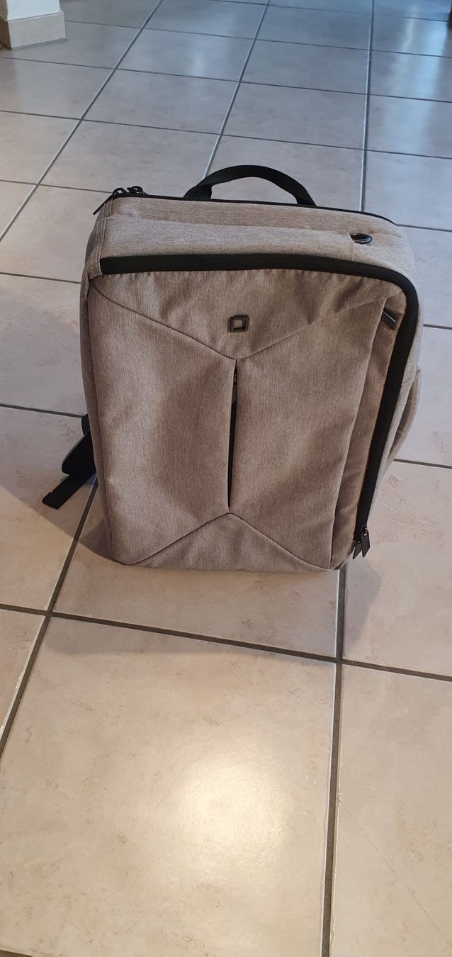 Rucksäcke: Sac à dos pour ordinateur Dicota – Gebraucht aus Moutier von mar_7nrw 6