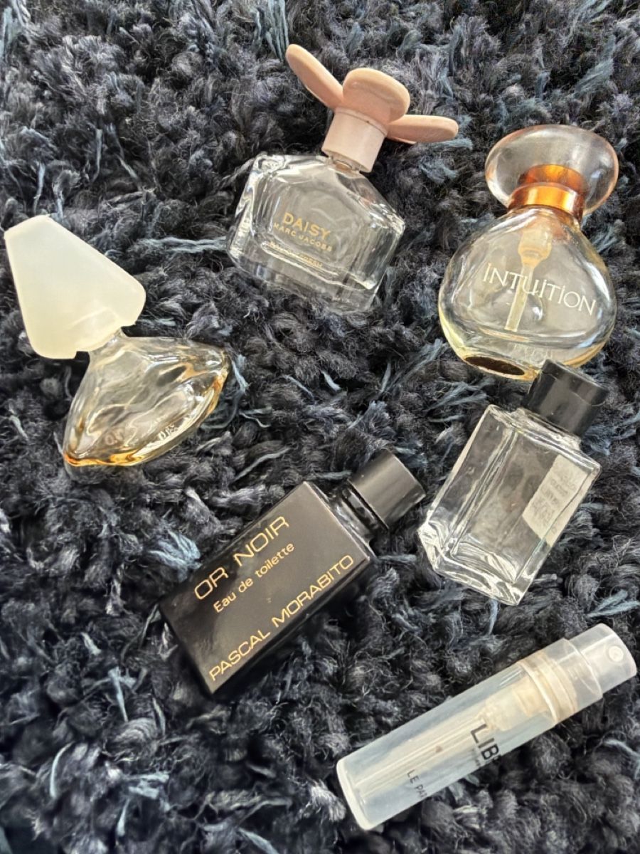Profumi & Eau de Toilette: Parfum en miniatures – Usato da Hittnau venduto da Pat_yl7f 5