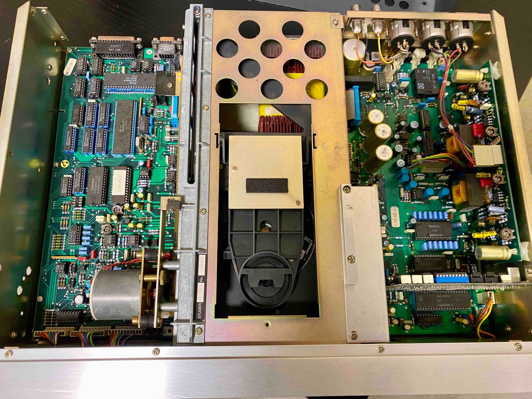 Studer Sistemi audio & multimediali: Studer A727 CD-Player – Difettoso da Niedergösgen venduto da muellebj 1
