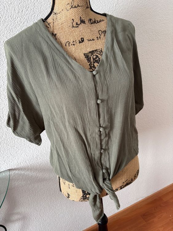 Camicette: Bluse Olivgrün Grösse L – Usato da Basel venduto da nad_xnd8