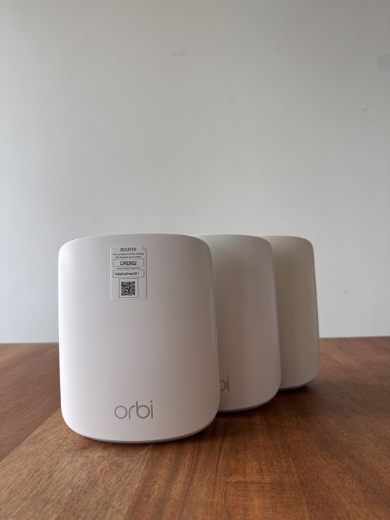 Orbi RBR350 Mesh WLAN - Schnelles Internet im ganzen Haus (Gebraucht ...