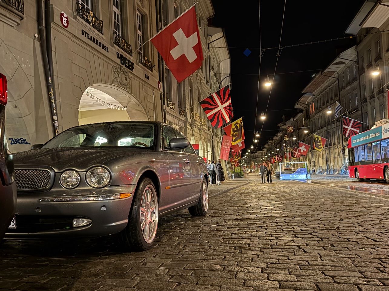 Jaguar Automobili: Jaguar XJ8 – Usato da Burgdorf venduto da akl_b6zw 1