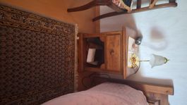 table de chevet rustique en bois / style chalet