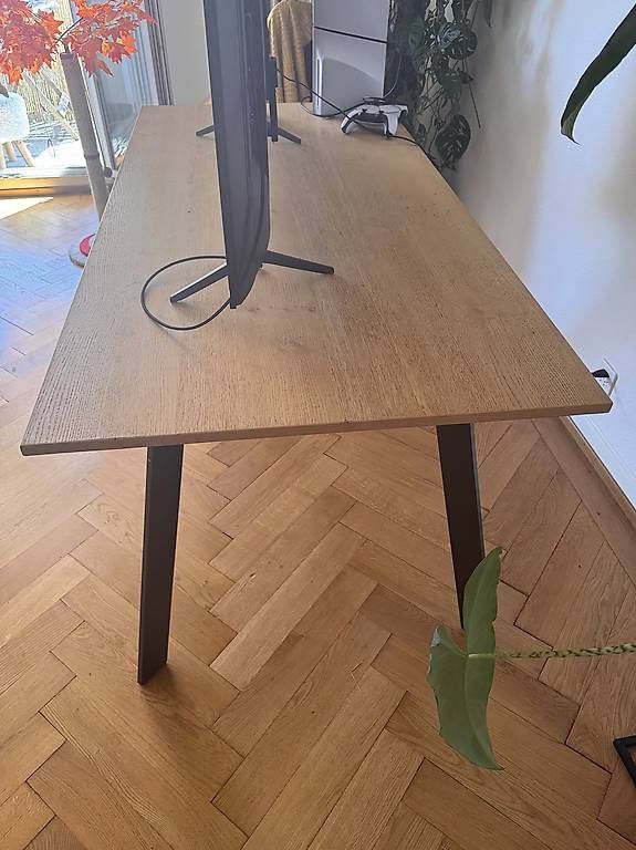 Tables: Table designer  – D'occasion à Lausanne par luc_c7kz 1