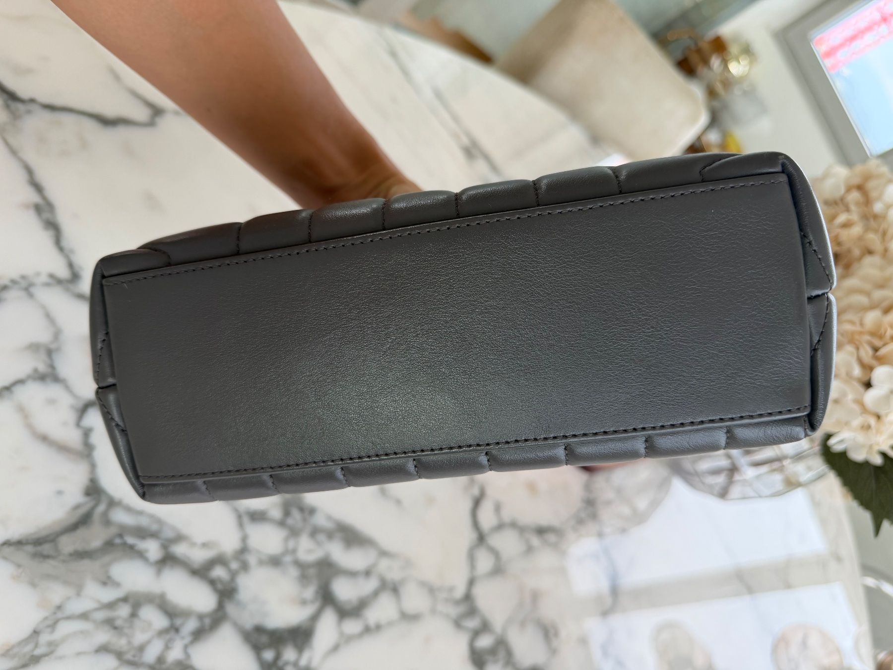 Saint Laurent Taschen für Damen: Saint Laurent Lou Lou Tasche – Gebraucht aus Uster von InstyleD 2