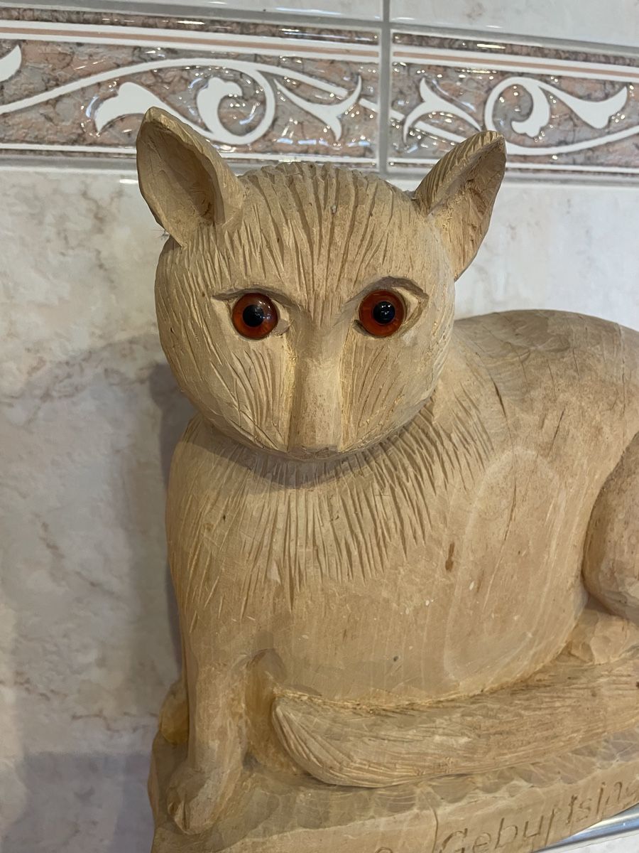 Figurines: Katze aus Holz geschnitzt – D'occasion à Felben-Wellhausen par pisa08