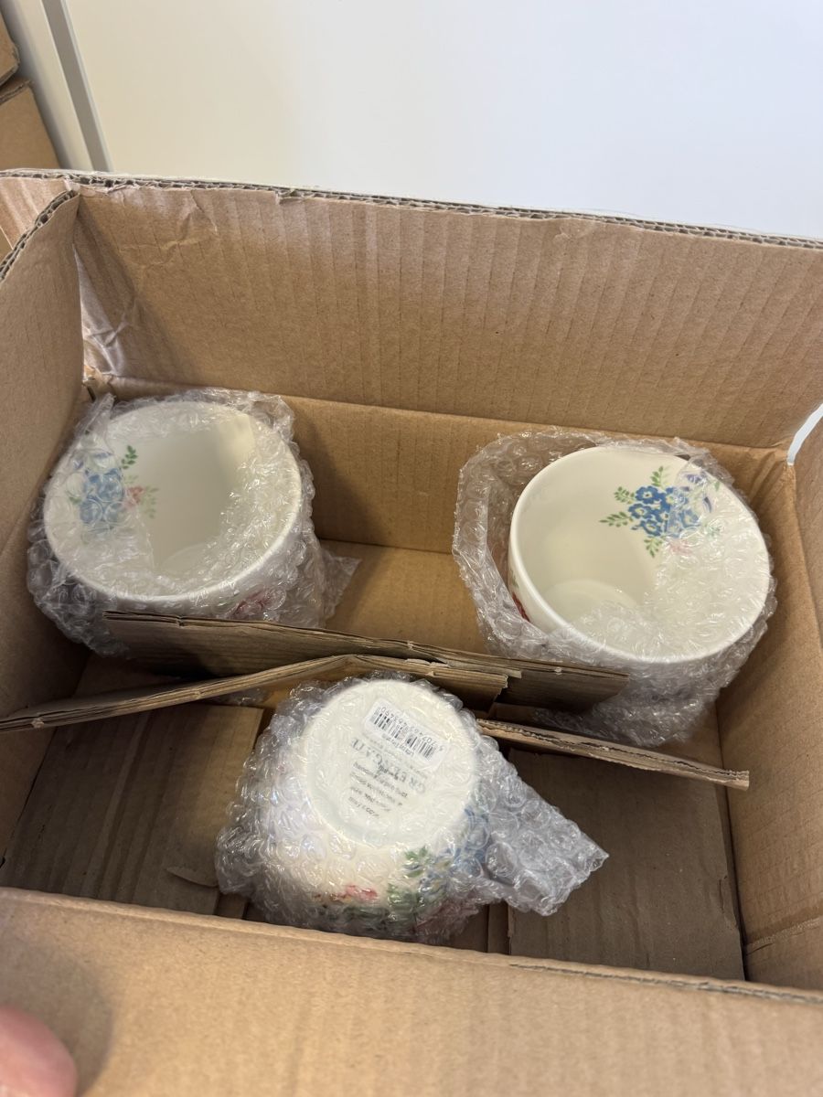 Greengate Tazze: Greengate 8 3er Set Blumenmuster Tassen – Nuovo (secondo la descrizione) da Zuchwil venduto da Bluejay79 3