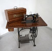 Phoenix Nähmaschine mit Holztisch Baer Rempel Bielefeld