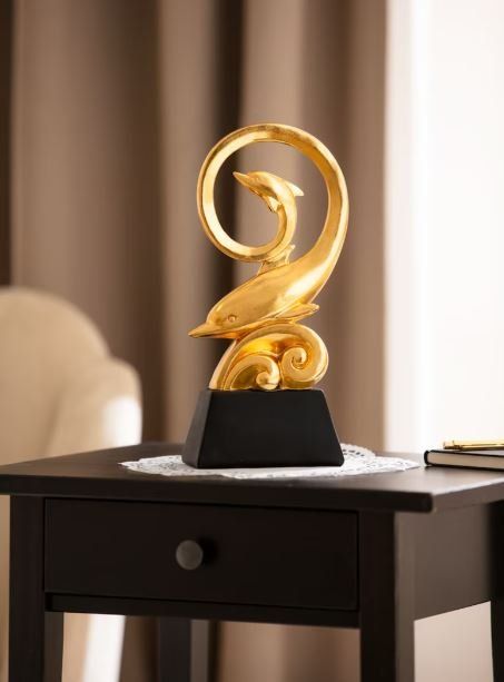 Statuette: Delfin Duo in gold – Nuovo e nell'imballaggio originale da Langenbruck venduto da Gumsi