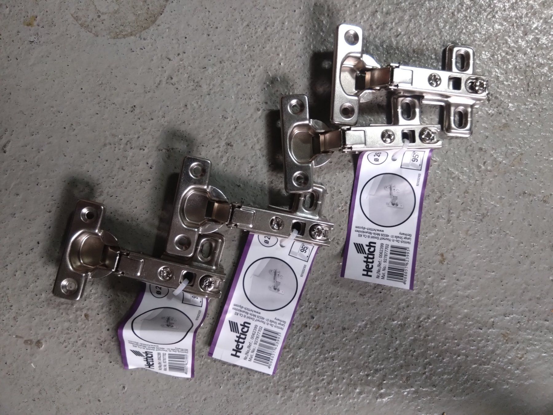Supporti a parete: Hettich Scharniere, 4 Stück neu, 26mm – Nuovo (secondo la descrizione) da Lenzburg venduto da Timituckle 1