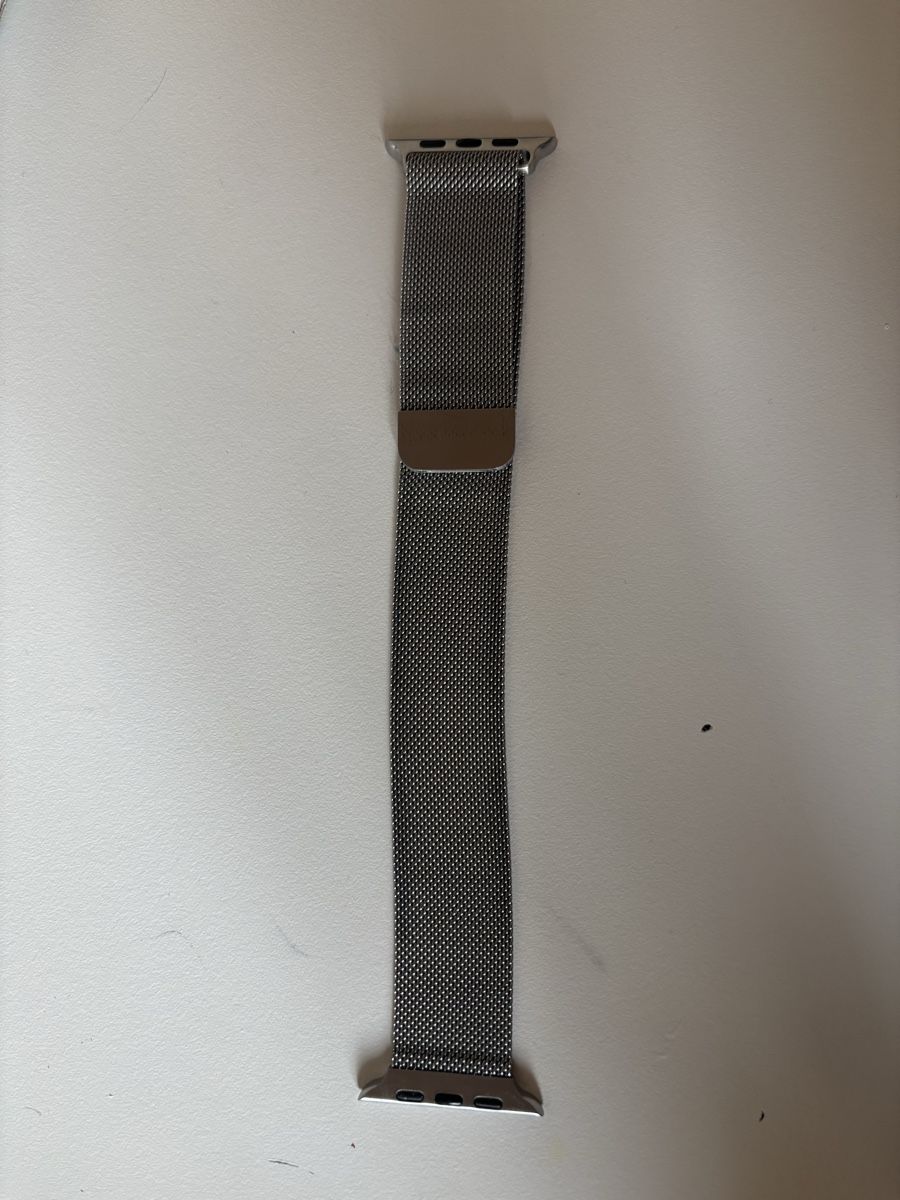Altri accessori per orologi: Apple Watch Armband Silber 44/45/49mm – Usato da Zug venduto da sarah26f