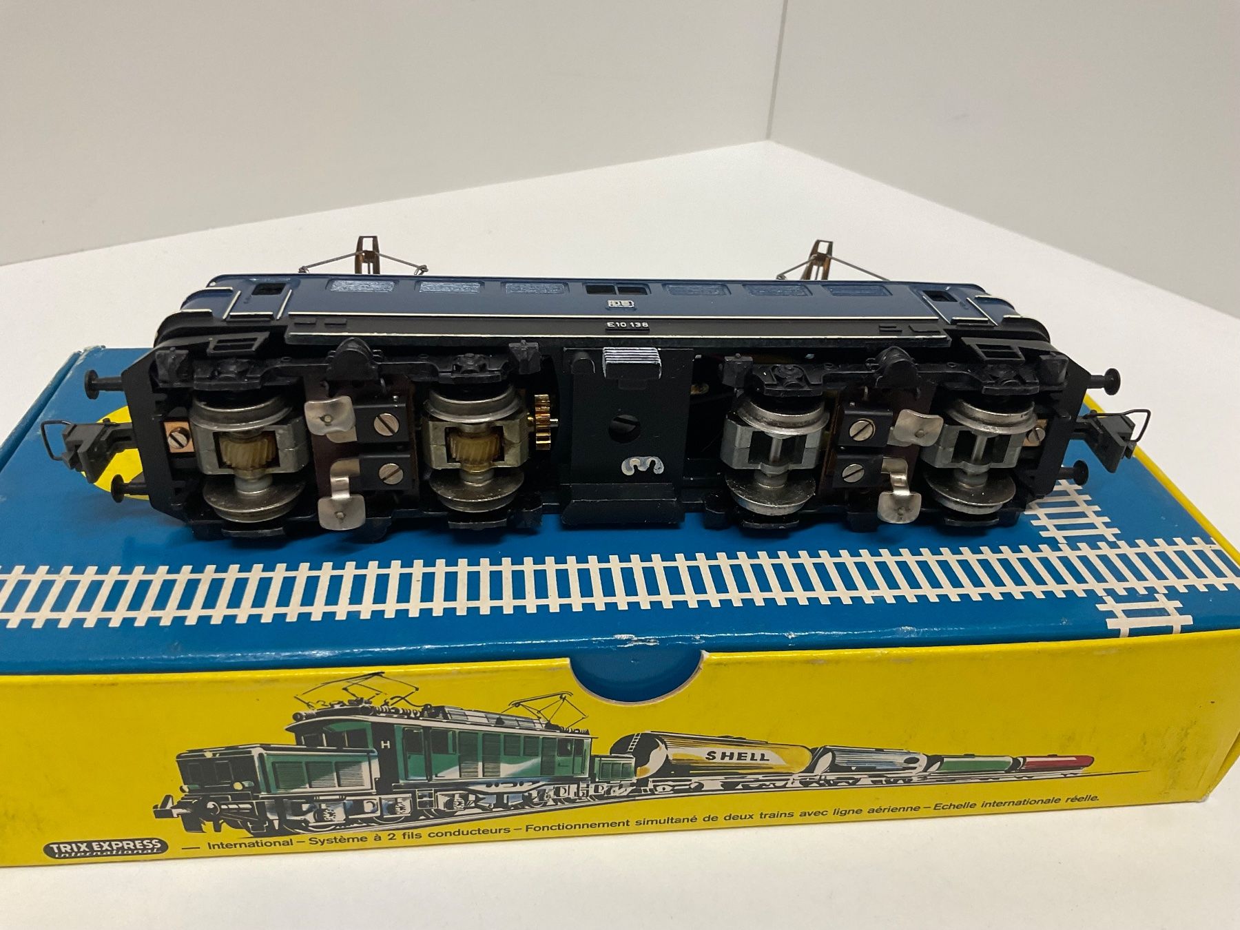 Trix Modellini di ferrovie: Trix Express 2443 E10 138 DB Bespielt mit OVP in DC – Usato da Chur venduto da Chur75 6