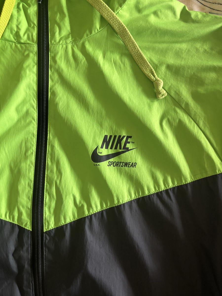 Nike Giacche: Coupe-vent Nike verte et grise Taille M – Usato da Lausanne venduto da ali_eddine 2